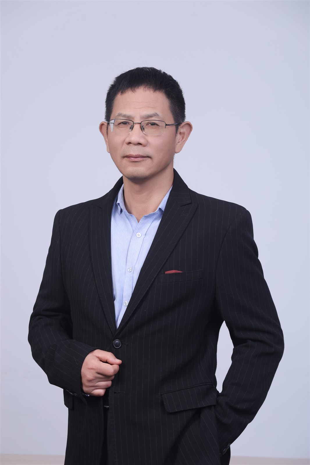 孙一琥 中级会计师